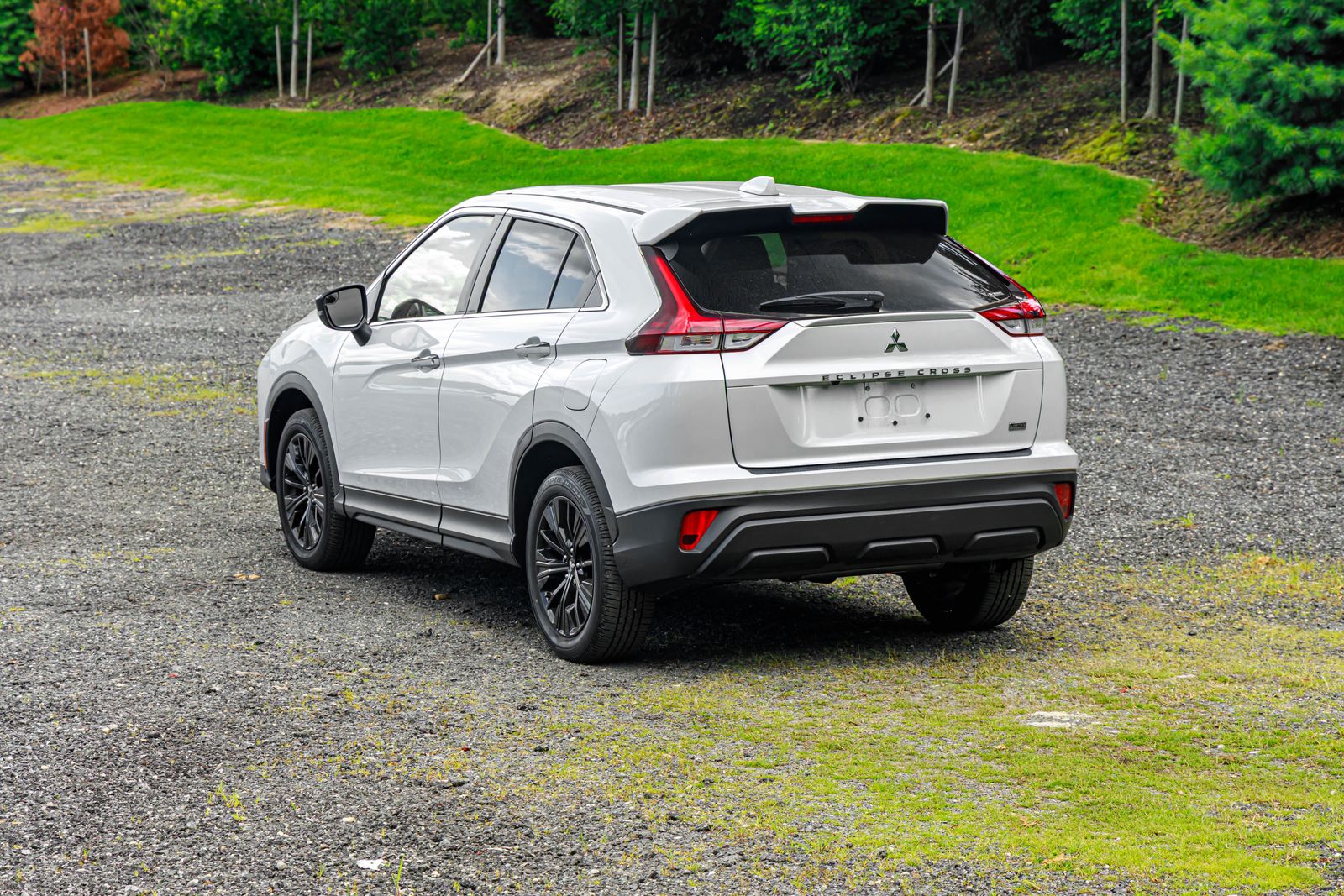 2022 Mitsubishi Eclipse Cross LE SEL GT photo 5