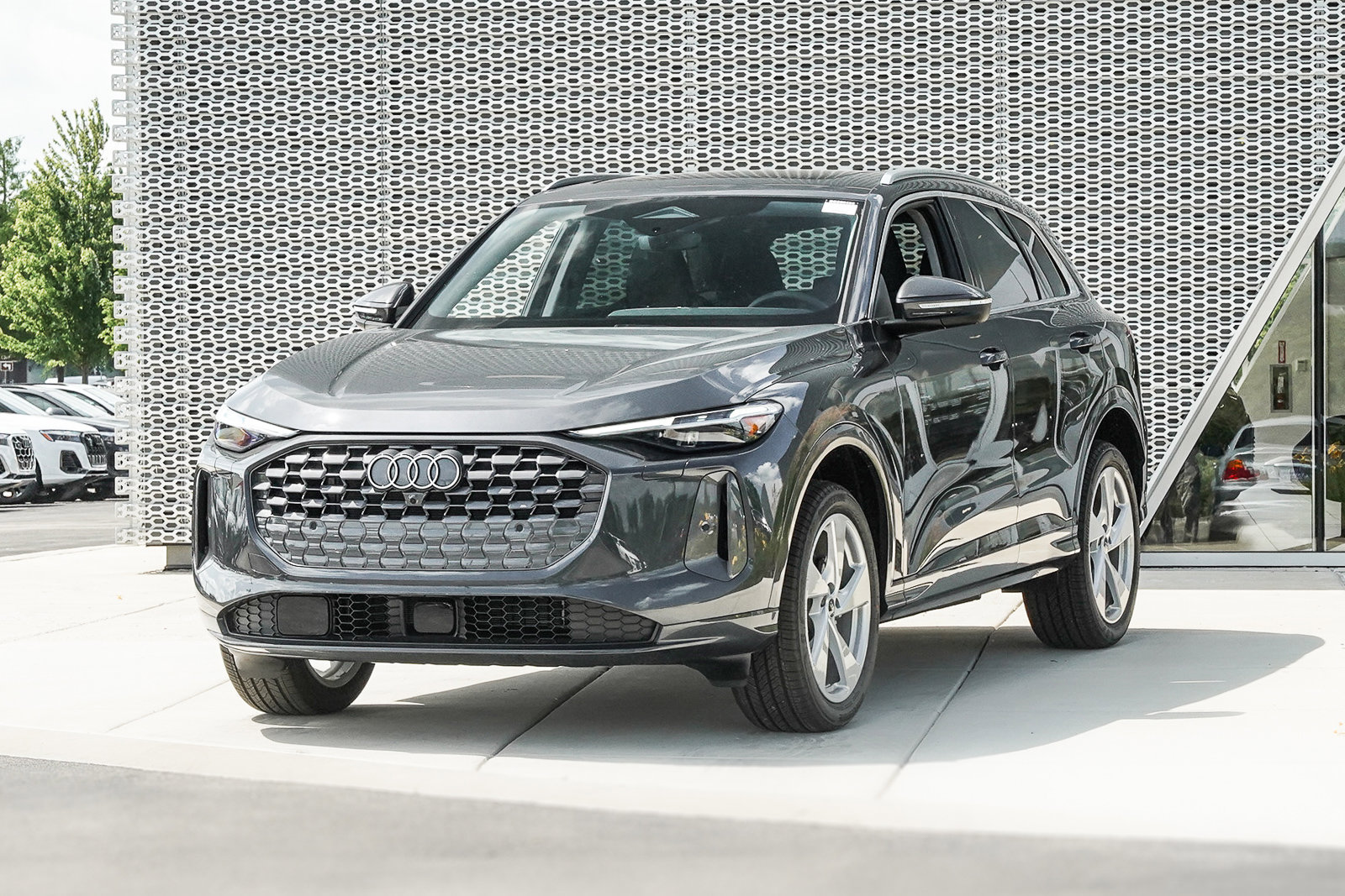 2025 Audi Q5 Premium Plus photo 4