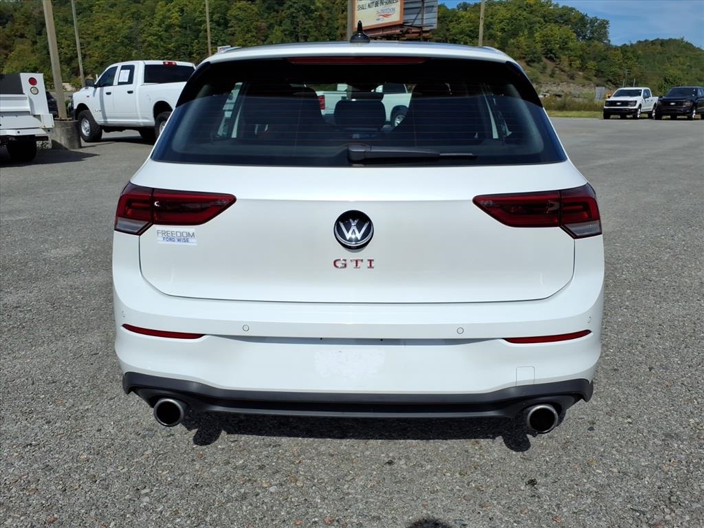 2024 Volkswagen Golf GTI SE photo 4
