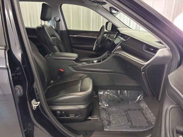 2023 Jeep Grand Cherokee Limited photo 23