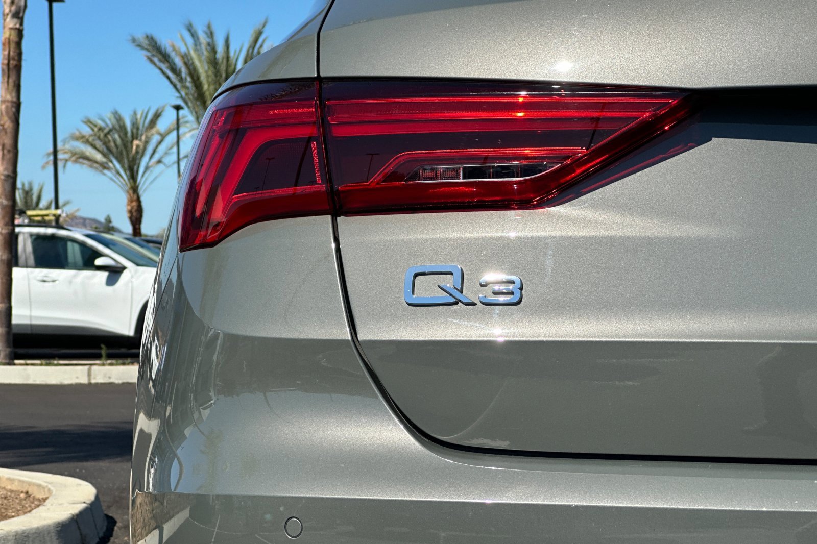 2019 Audi Q3 Premium Plus photo 32