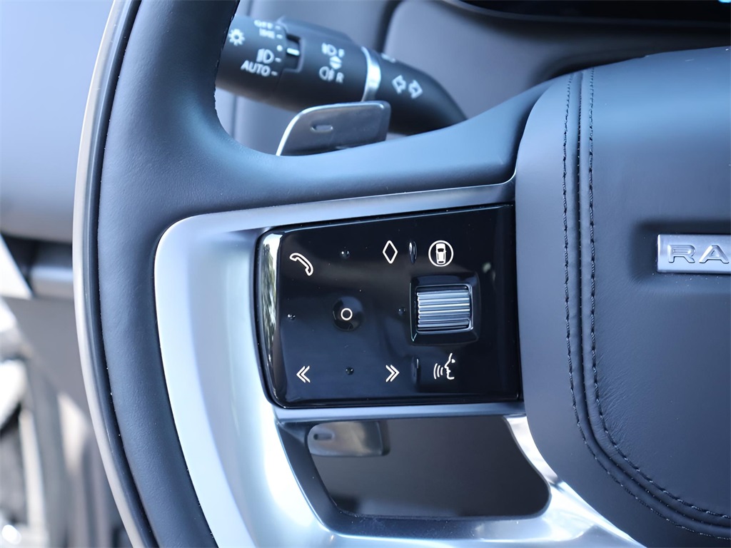 2025 Land Rover Range Rover SE photo 25