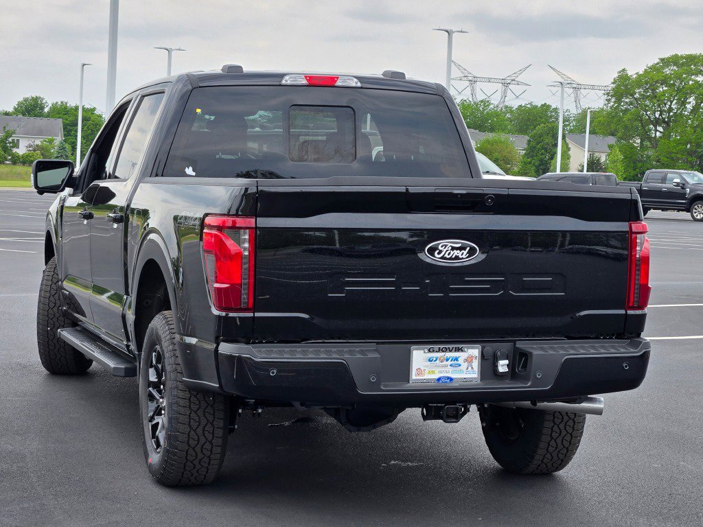 2025 Ford F-150 XLT photo 13