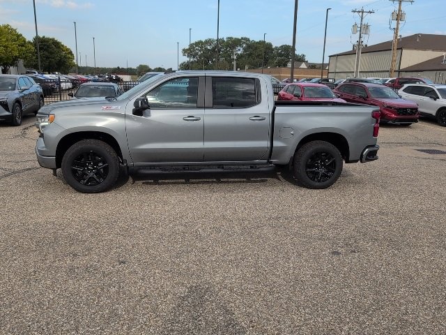 2026 Chevrolet Silverado 1500 RST photo 2