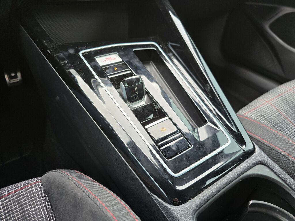 2024 Volkswagen Golf GTI S photo 27