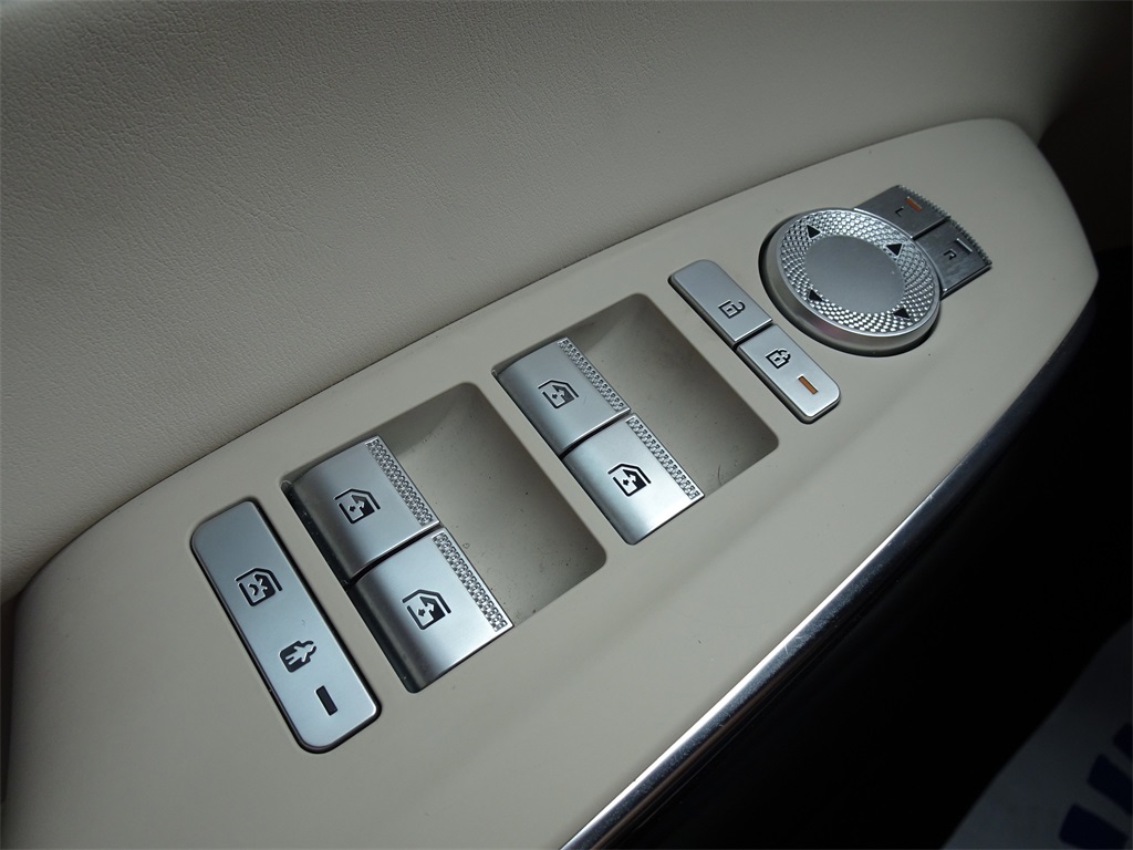 2023 Genesis GV70 2.5T photo 19