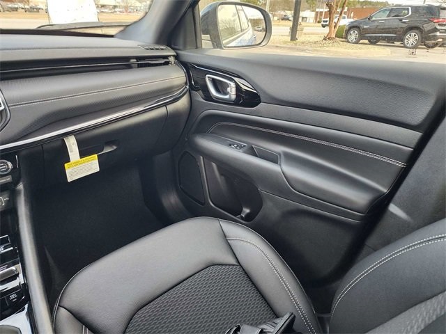 2024 Jeep Compass Latitude photo 17