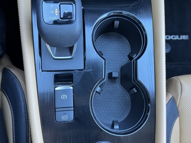 2023 Nissan Rogue Platinum photo 30