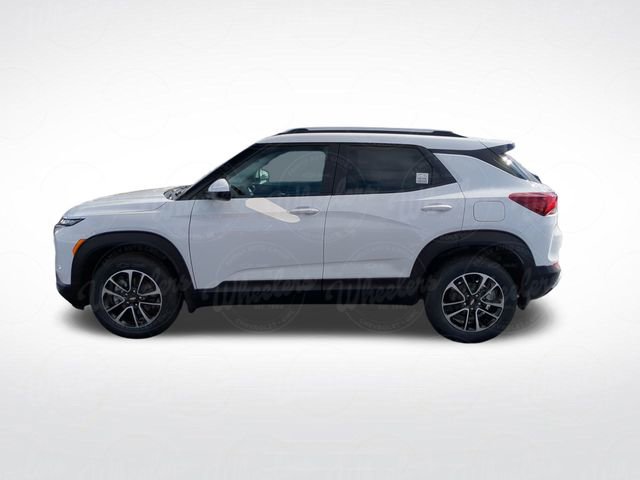 2025 Chevrolet Trailblazer LT photo 2