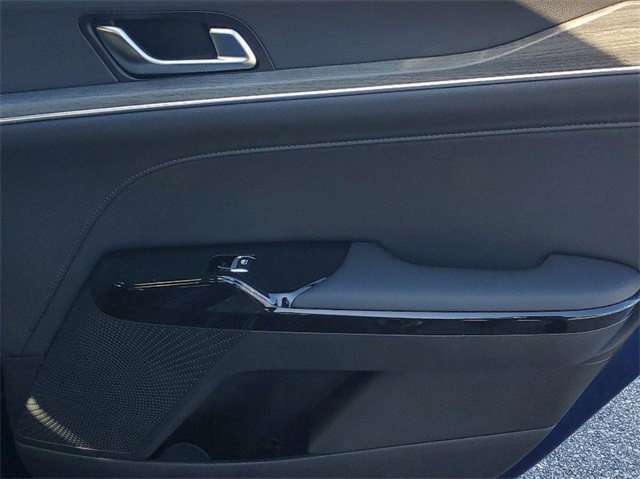 2025 Kia K5 EX photo 28