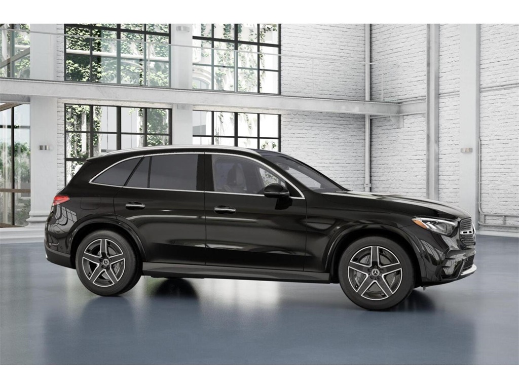 2026 Mercedes Benz GLC 300 photo 13