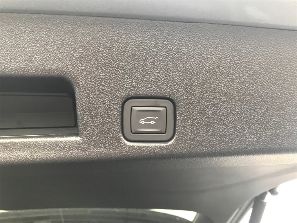 2026 GMC ACADIA - Image 32