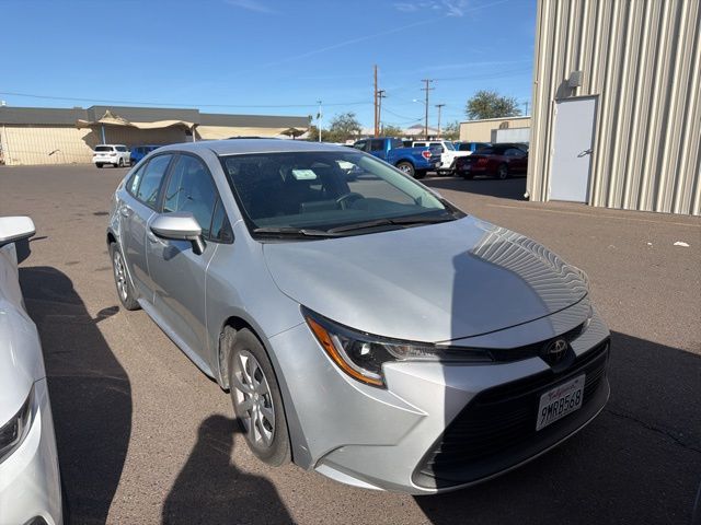 Used 2024 Toyota Corolla LE with VIN 5YFB4MDE9RP172041 for sale in Northfield, Minnesota