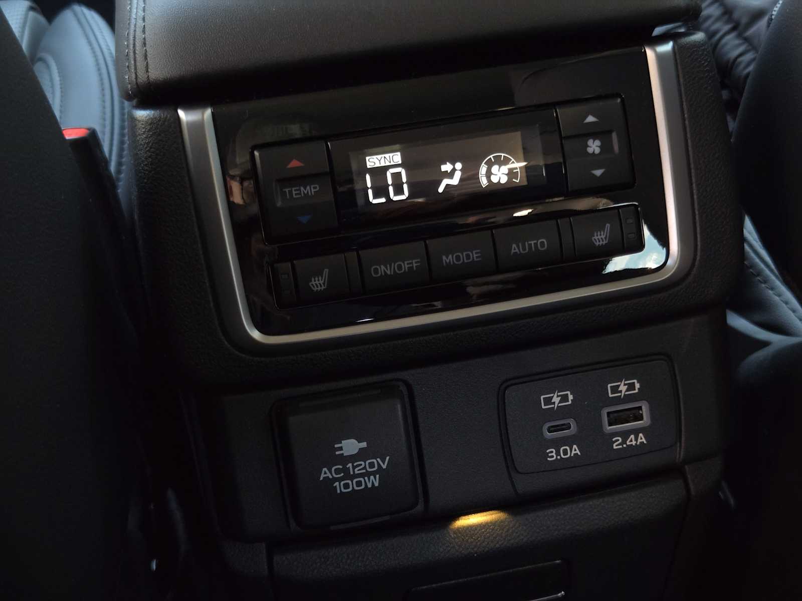 2026 Subaru Ascent Touring - Photo 18