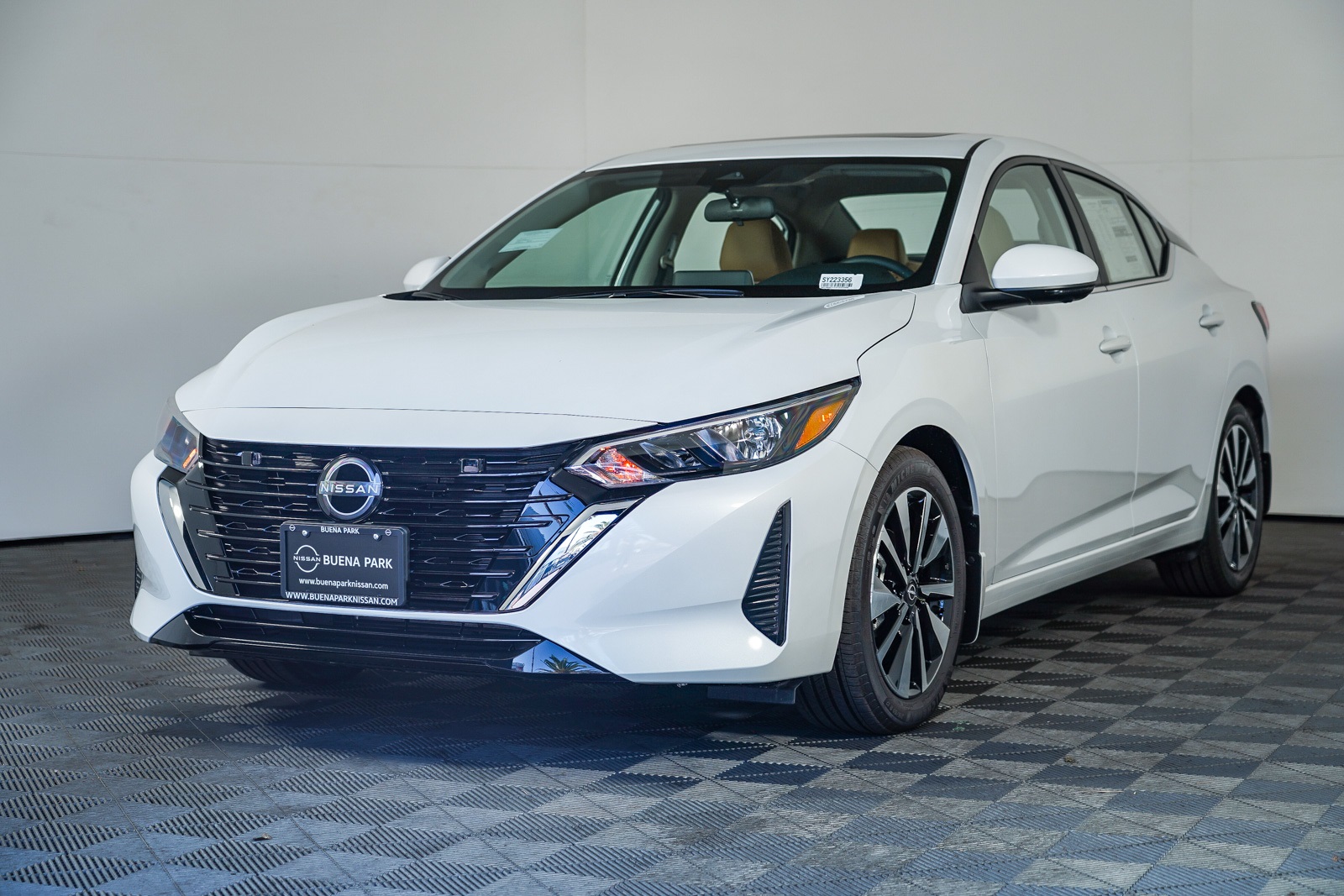 2025 Nissan Sentra SV photo 2