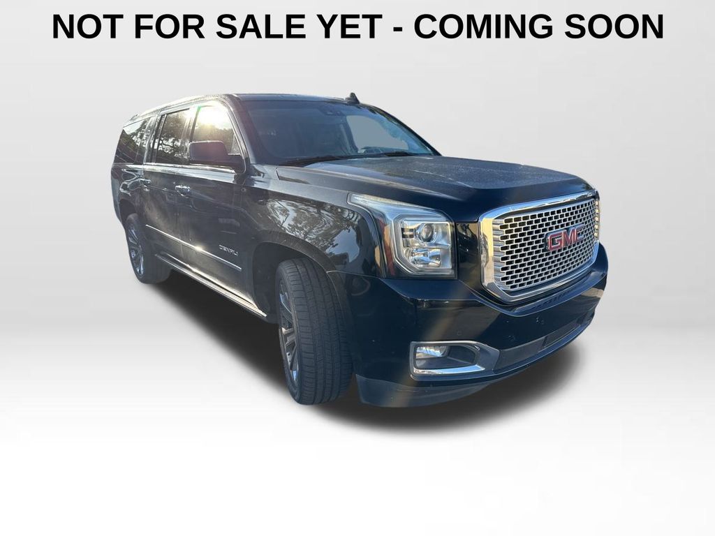 2016 GMC Yukon XL Denali's photo