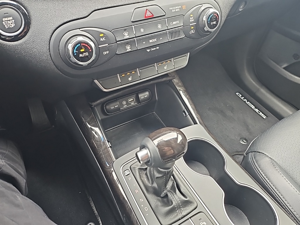 2018 Kia Sorento EX photo 32