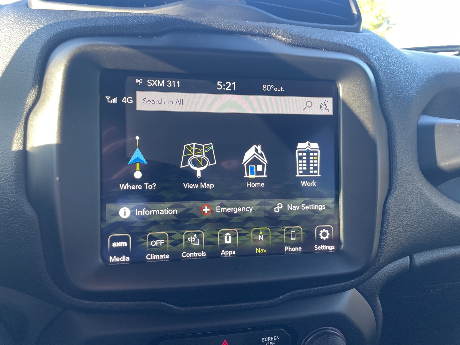 2020 Jeep Renegade Altitude photo 9