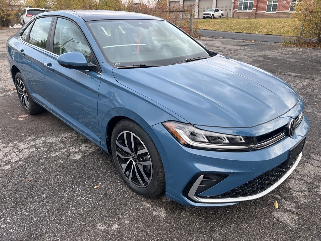 2026 Volkswagen Jetta 1.5T SE photo 3