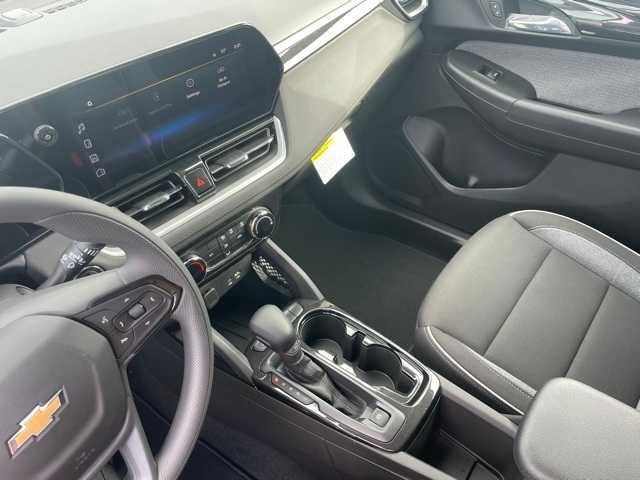 2025 Chevrolet Trailblazer LT photo 26