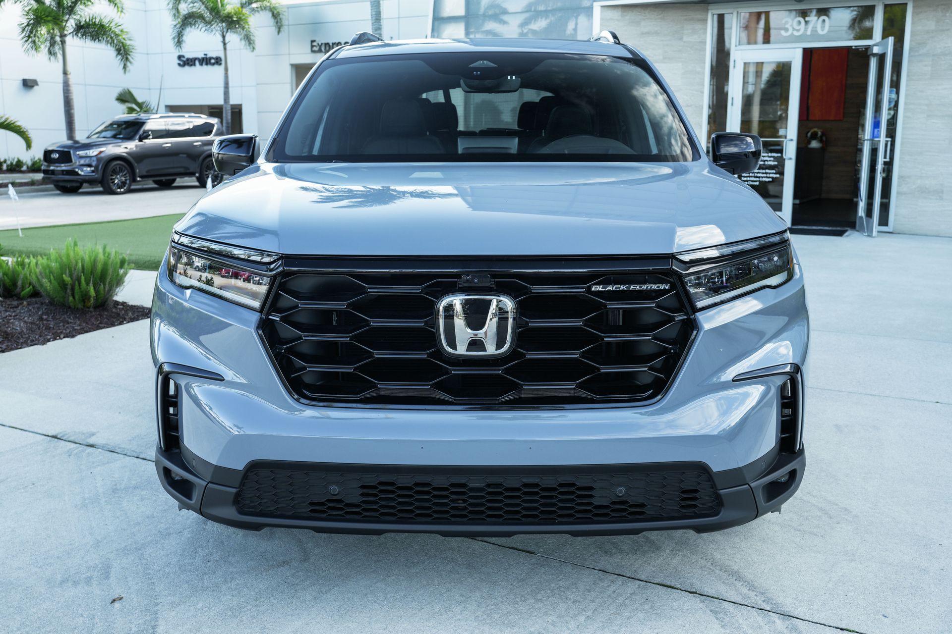 2025 Honda Pilot Black Edition photo 3