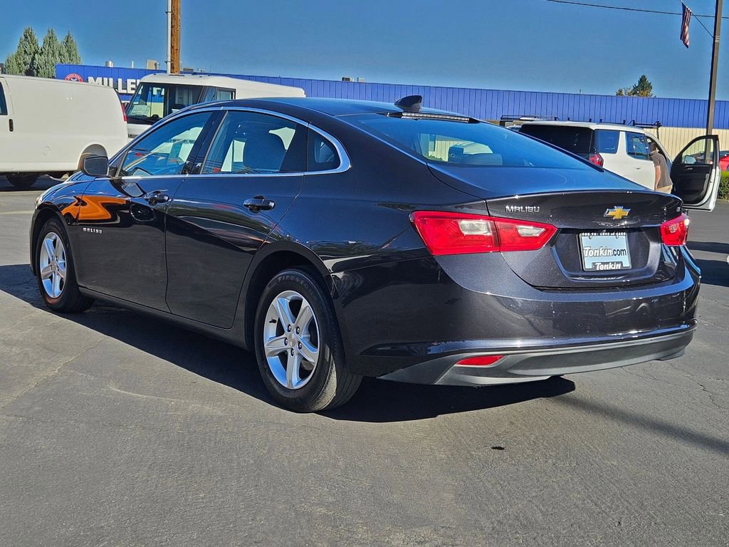 2023 Chevrolet Malibu 1LT photo 3