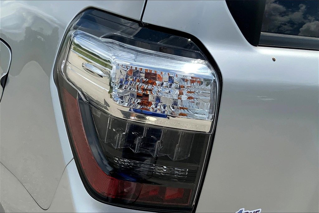 2023 Toyota 4Runner SR5 Premium photo 29
