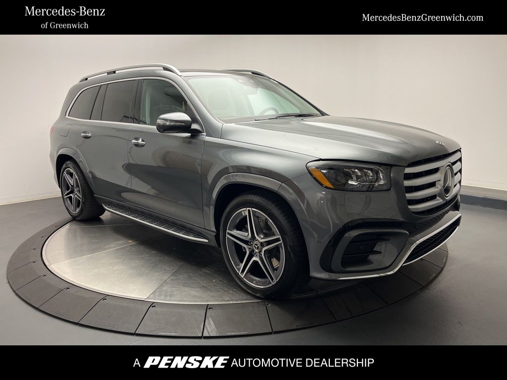 2026 Mercedes-Benz GLS Base's photo