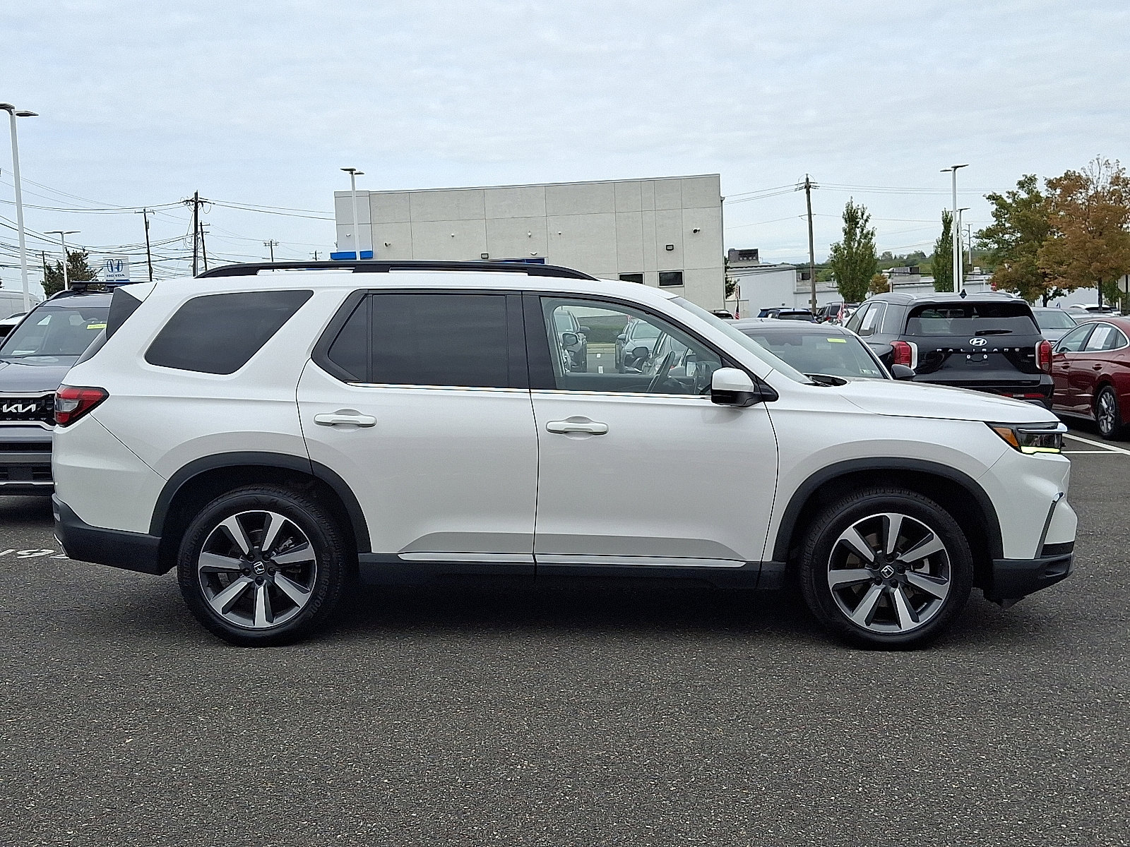 2023 Honda Pilot Touring photo 6