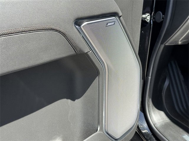 2025 Chevrolet Silverado 1500 High Country photo 20