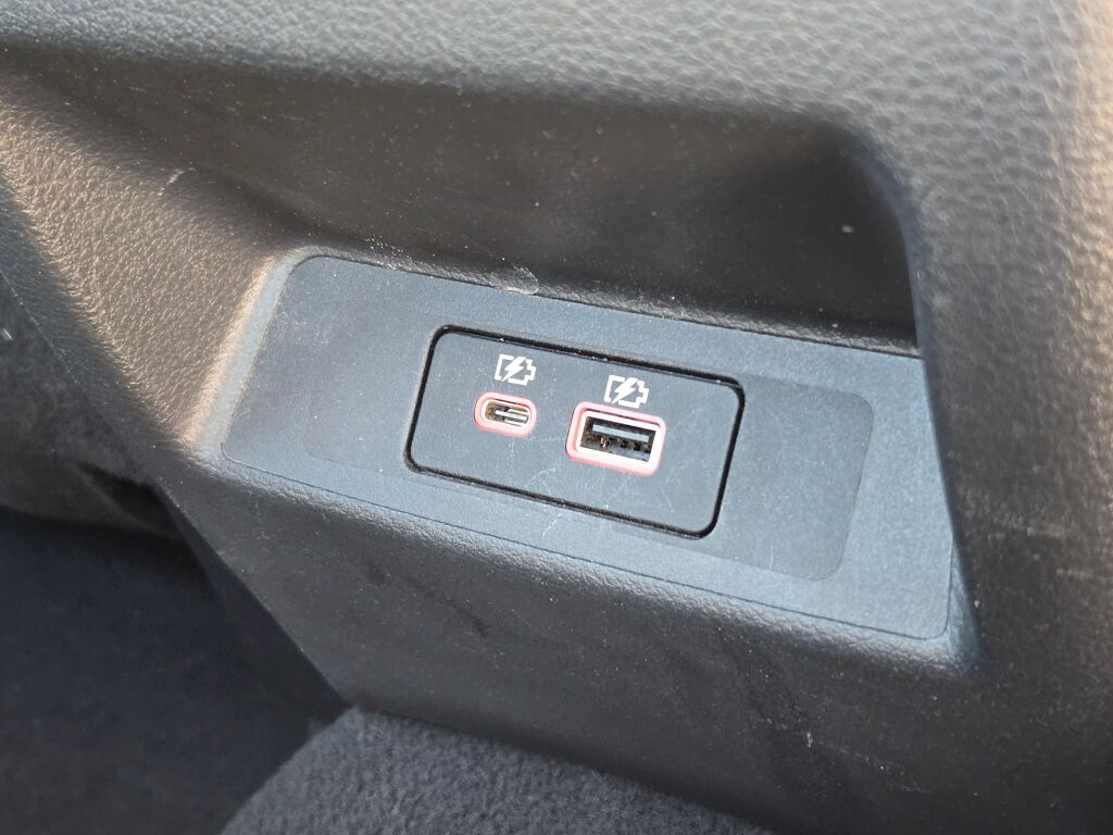 2022 Nissan Altima 2.5 SR photo 9
