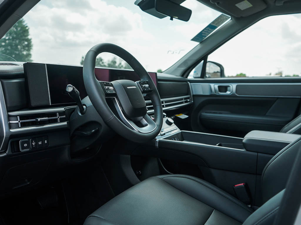 2026 Hyundai Santa Fe SEL photo 17