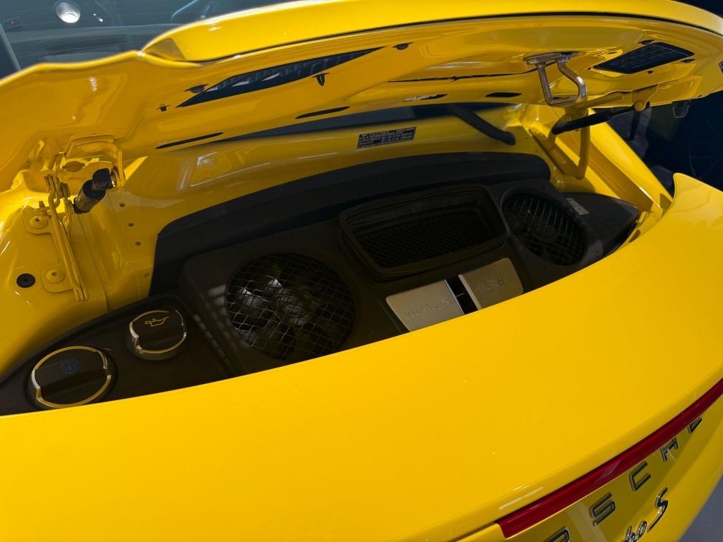 2019 Porsche 911 Turbo S photo 24