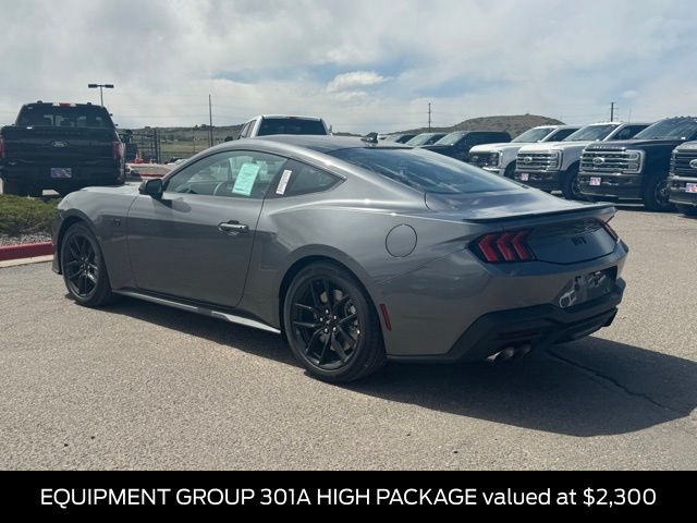 2025 Ford Mustang GT photo 3