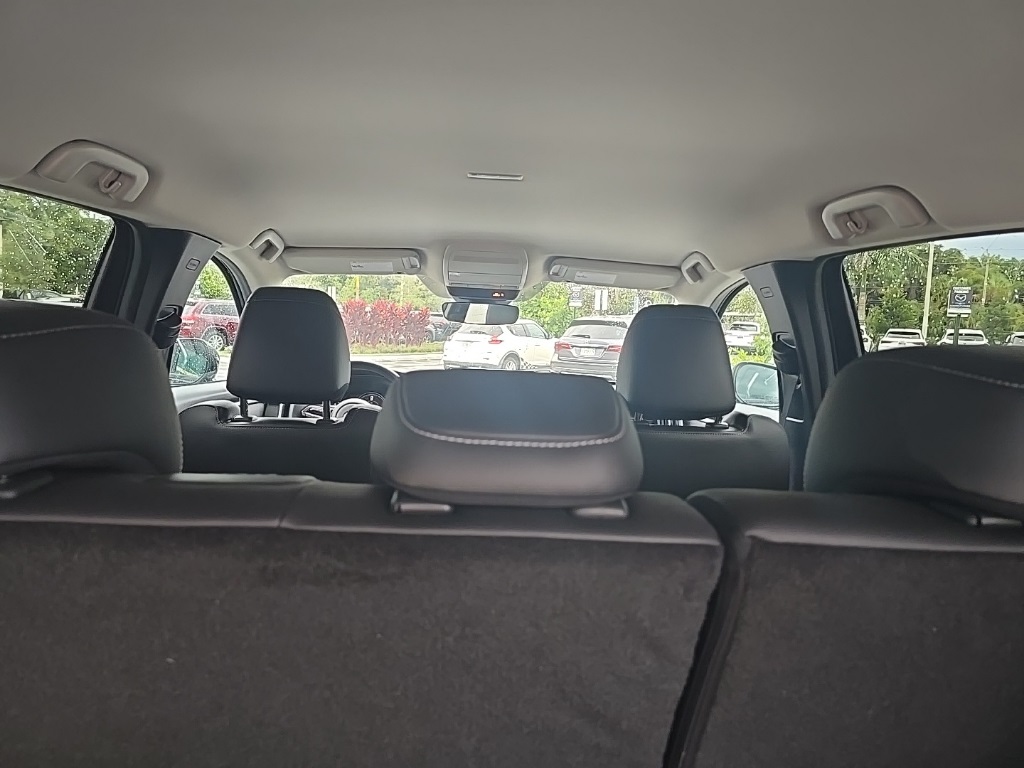 2025 Mazda CX-50 2.5 Select photo 15