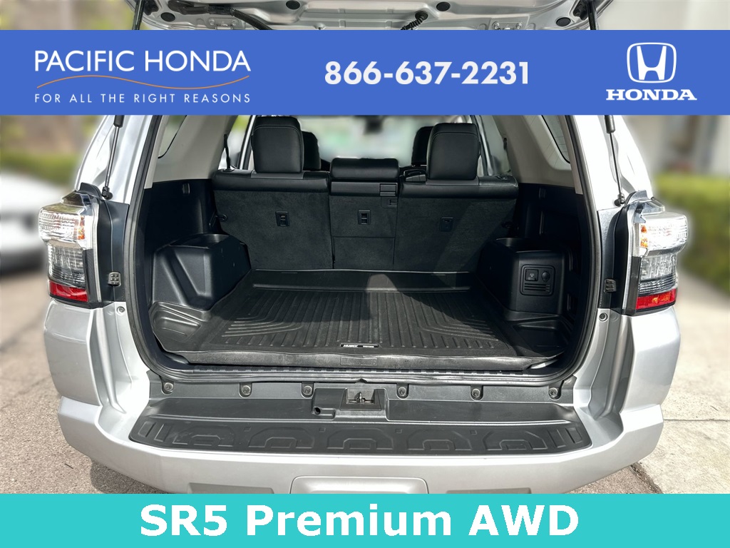 2020 Toyota 4Runner SR5 Premium photo 28