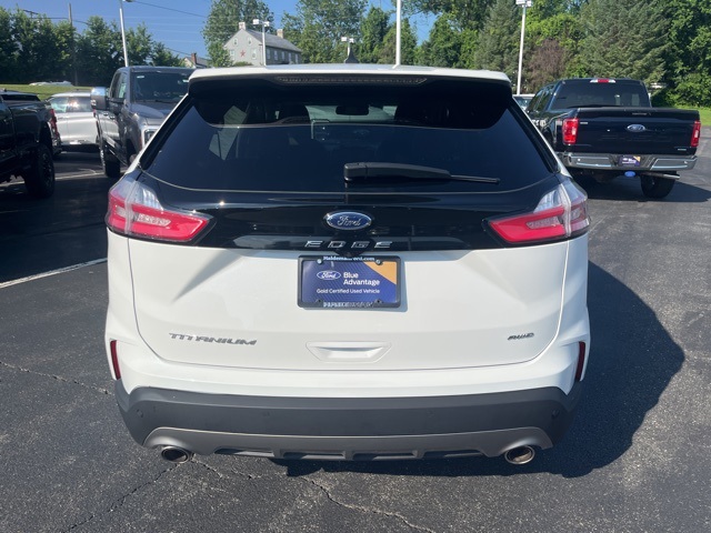 2022 Ford Edge Titanium photo 6