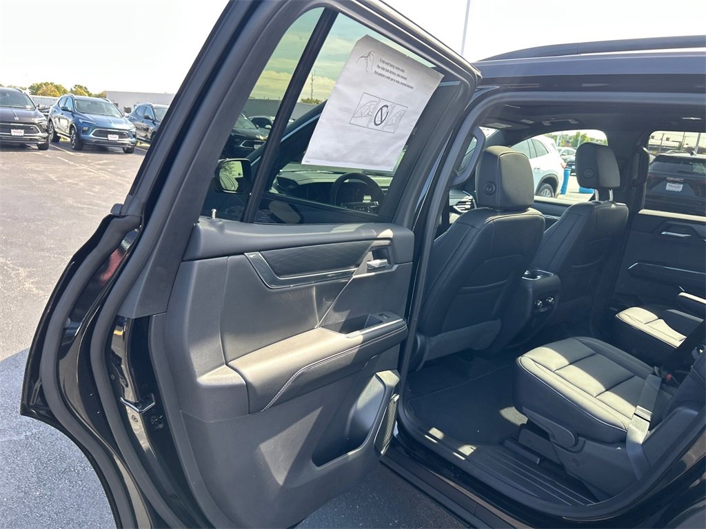 2026 GMC ACADIA - Image 30