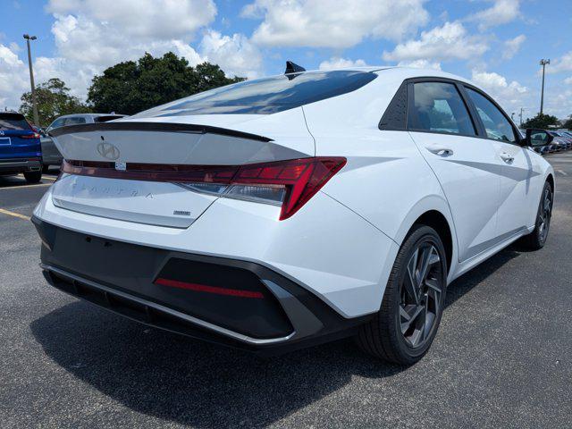 2025 Hyundai Elantra Hybrid SEL Sport photo 4