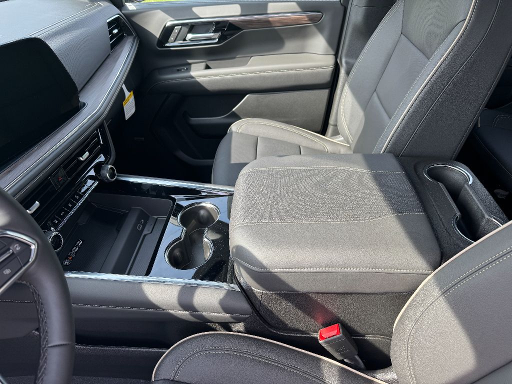 2025 Chevrolet Tahoe Premier photo 20