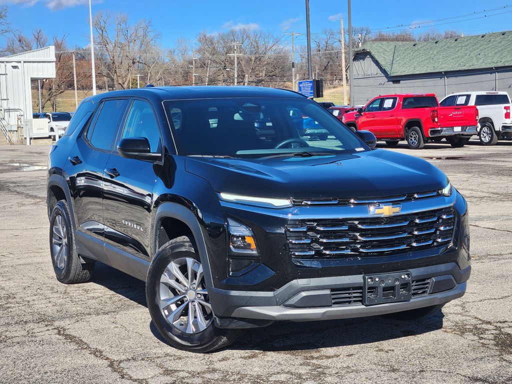 2025 Chevrolet Equinox LT's photo