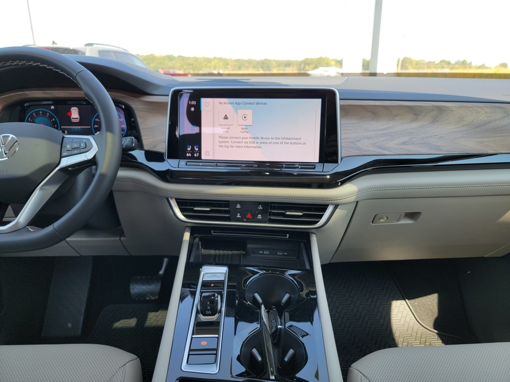 2025 Volkswagen Atlas SE Technology photo 30