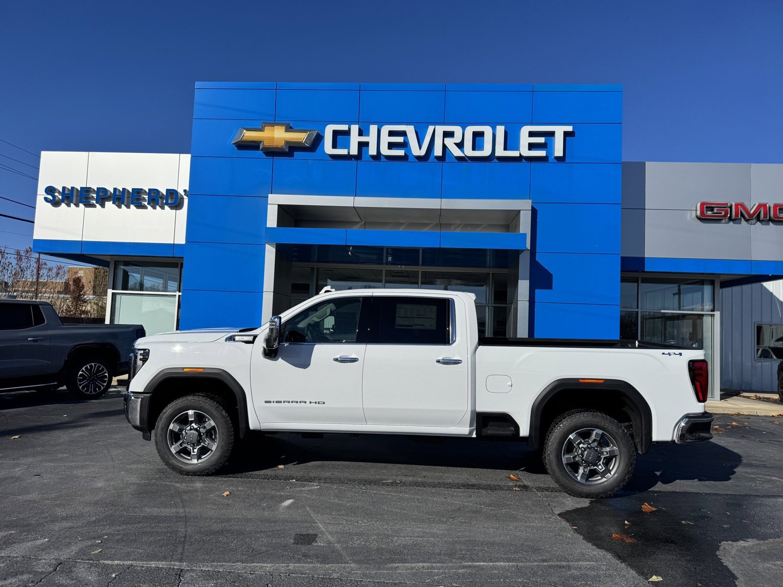 2026 Gmc Sierra 2500 HD SLT photo 2