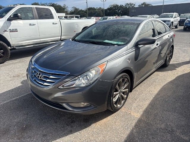 2011 Hyundai Sonata SE's photo