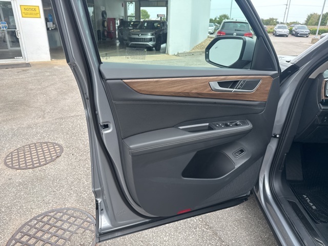 2026 Volkswagen Atlas SE Technology photo 15