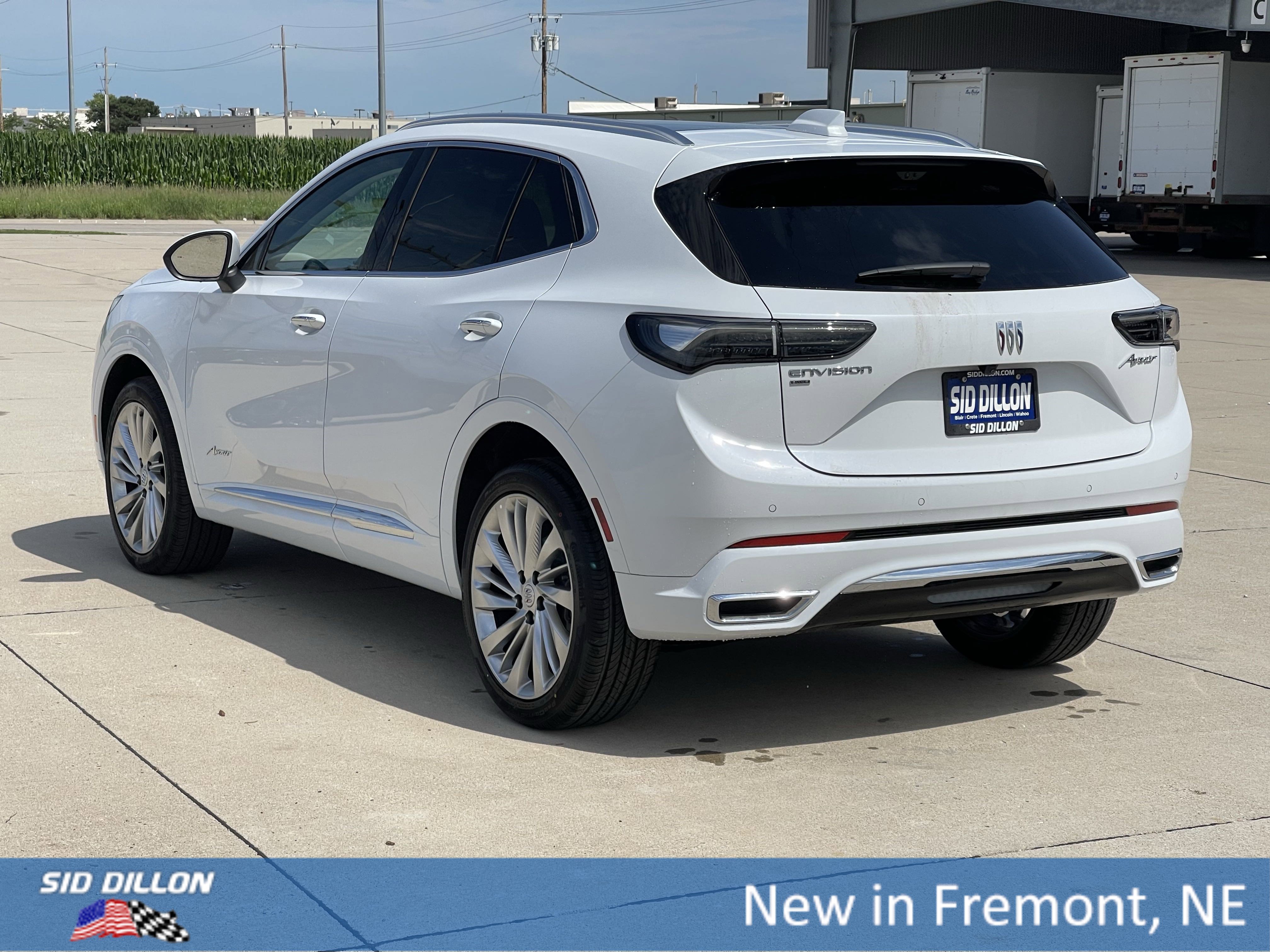 2025 Buick Envision Avenir photo 13