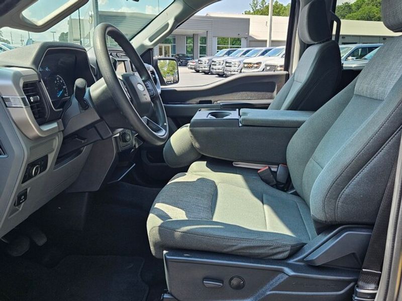 2023 Ford F-150 XLT photo 5