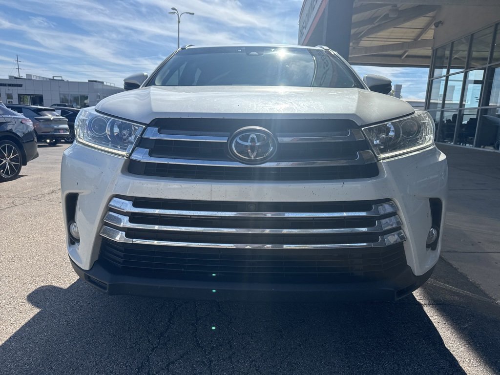 2018 Toyota Highlander Limited Platinum photo 3
