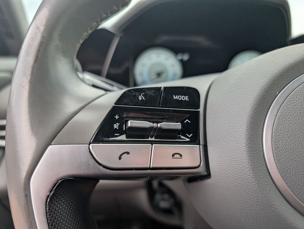 2022 Hyundai Elantra SEL photo 12