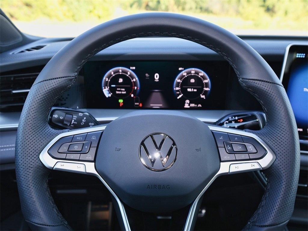 2025 Volkswagen Tiguan SE R-Line Black photo 20